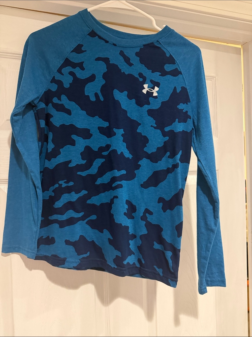 Under Armour Blue Camouflage Raglan Long Sleeve Tee